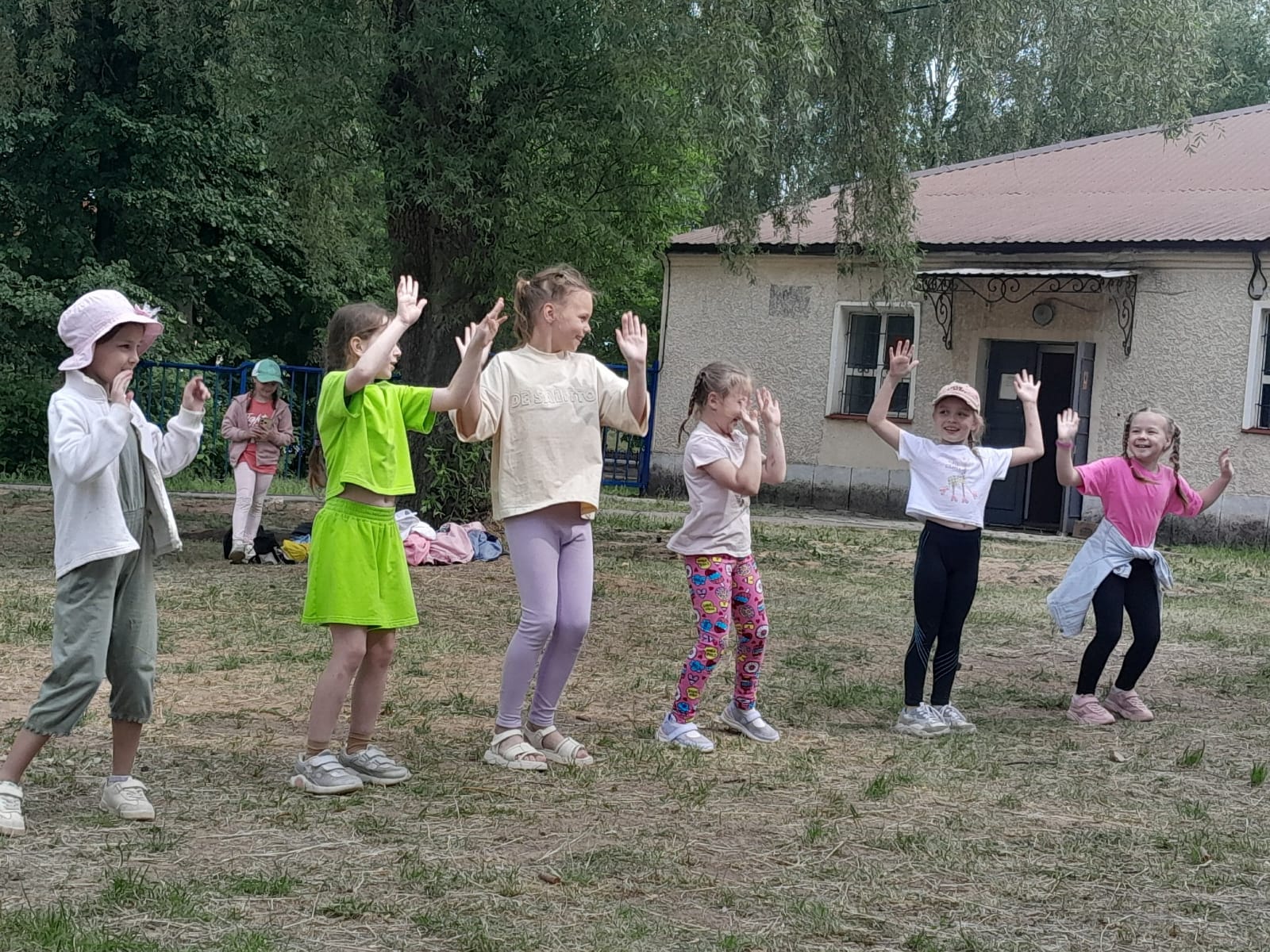 День за днём в &amp;quot;Радуге&amp;quot;.